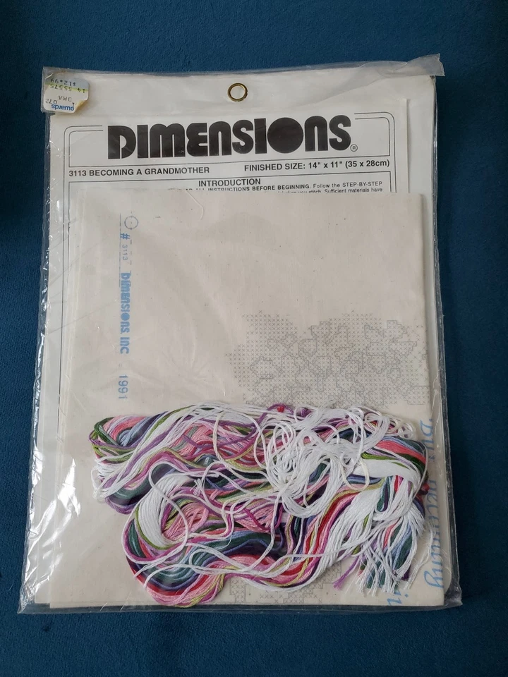Kit de punto de cruz estampado Dimensiones Convertirse en abuela Foto 4 de 4