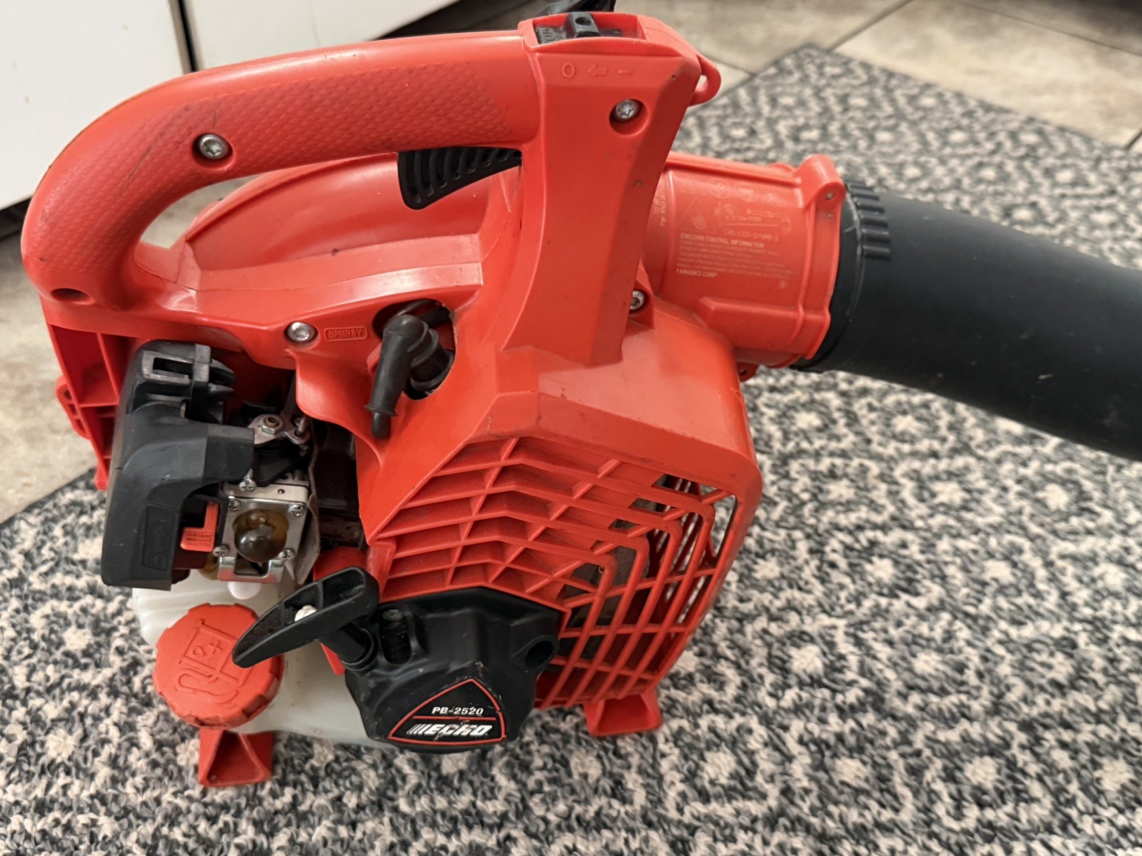 Echo PB-2520 25.4cc 170 MPH 453 CFM Gas Handheld Leaf Blower