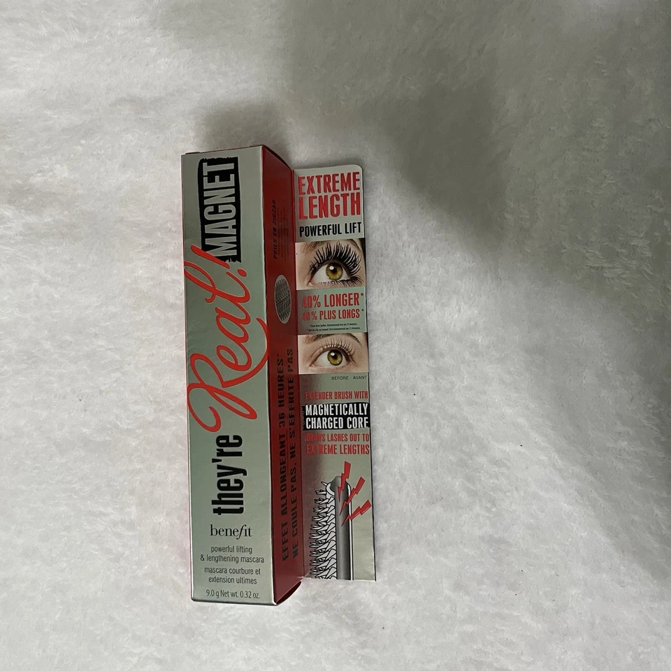 Benefit The're Real Magnet Powerful Lifting & Lengthing Mascara Full Size NIB - Image 2 of 4
