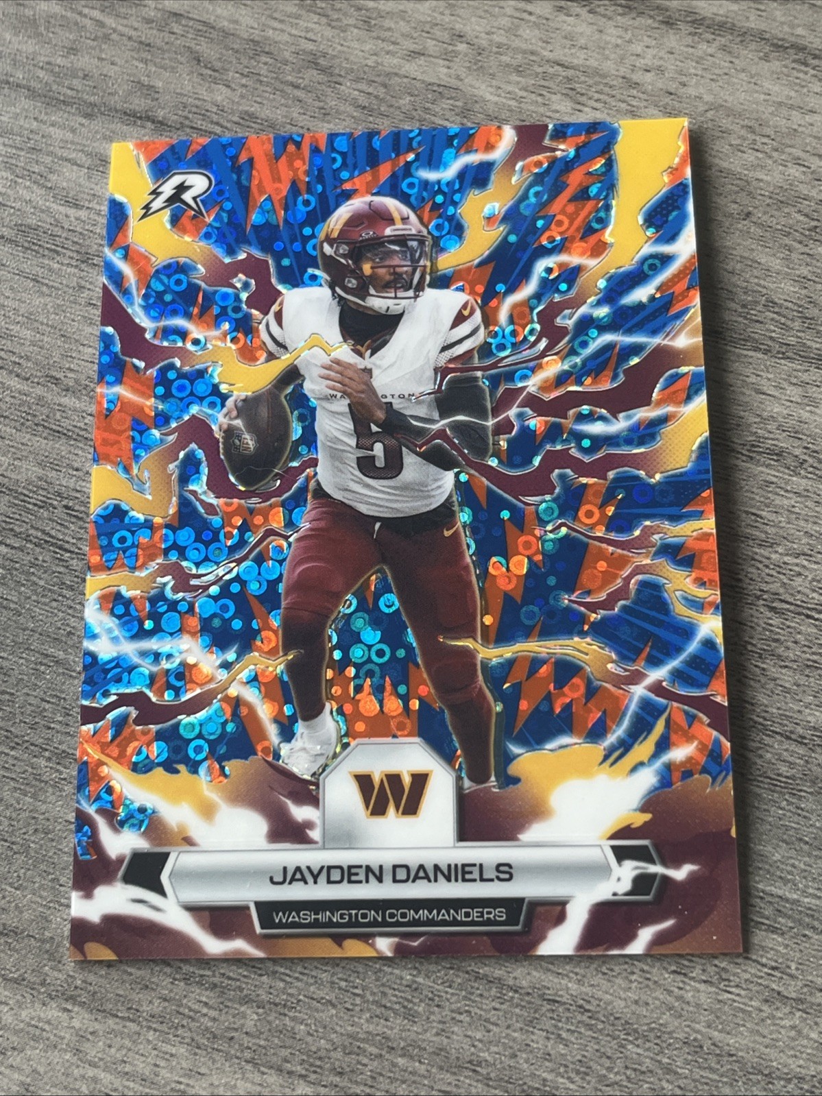 2025 Topps Resurgence-Jayden Daniels-Blue Orange Spark Refractor #98-Commanders