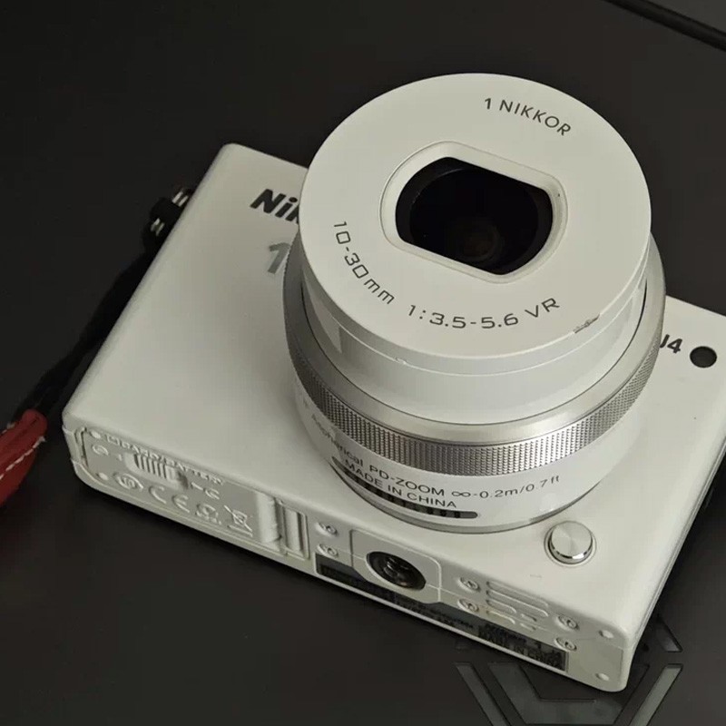 Nikon 1 J4 18.4MP Digital Camera White W/ 10-30 PD Zoom Lens