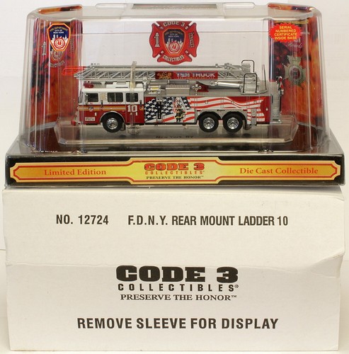 Code 3 FDNY Seagrave Rear Mount Ladder 10 (12724)