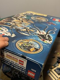 LEGO Atlantis: Gateway of The Squid (8061) Near Complete W/ Box, Manuals, Figure