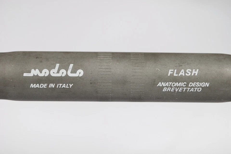 Vintage Modolo Flash Road Bicycle Handlebar 39 cm Reach 120 mm Clamp 26.4 mm NOS - Image 2 of 4