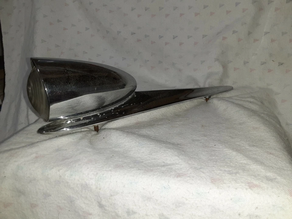 Conjunto de luz marcador de seta 1956-1957 Studebaker Hawk  - Imagem 4 de 4