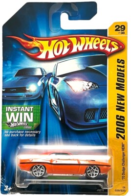 HOT WHEELS  70 DODGE CHALLENGER HEMI 2006 NEW MODELS