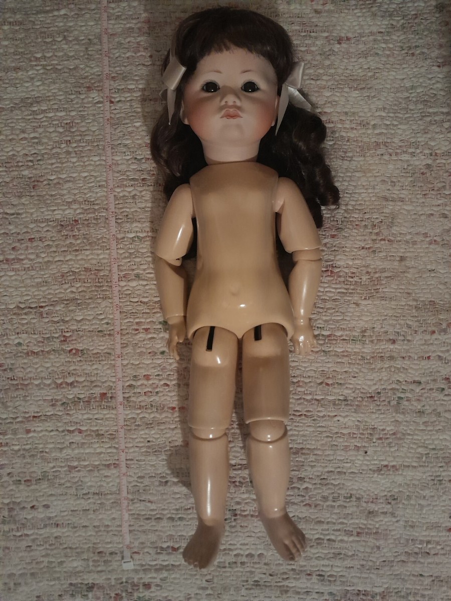 Tête De Poupée En Porcelaine SFBJ 252, Reproduction, Marquée SFBJ 252 Paris, Pouty