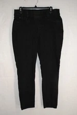 Signature by Levi Strauss & Co. Gold Label Women's Totally Shaping Pull-On 12M