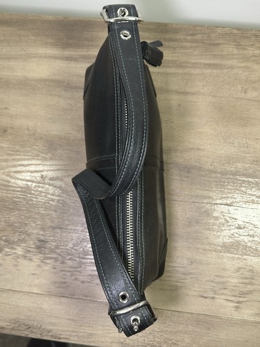Bolso de mano Coach T8 bolsa de accesorios negro de un hombro - Imagen 6 de 9