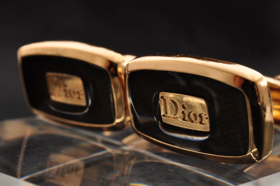 Gemelos casi nuevos, marca francesa "Christian Dior" color dorado y marrón, estuche. Foto 2 de 4