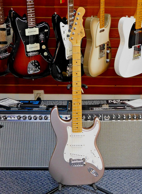 2021 G&L Tribute Legacy Electric Guitar w/ Tweed Hard Case! Shoreline Gold! NICE