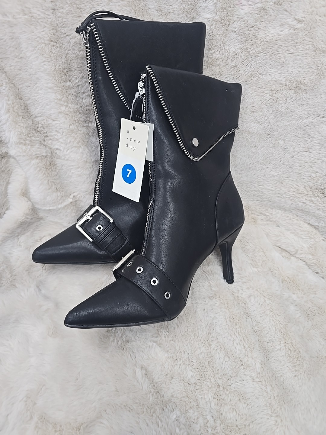 New Day Women's Mickey Black Faux Leather Pointed Toe Moto Ankle Boots Size 7