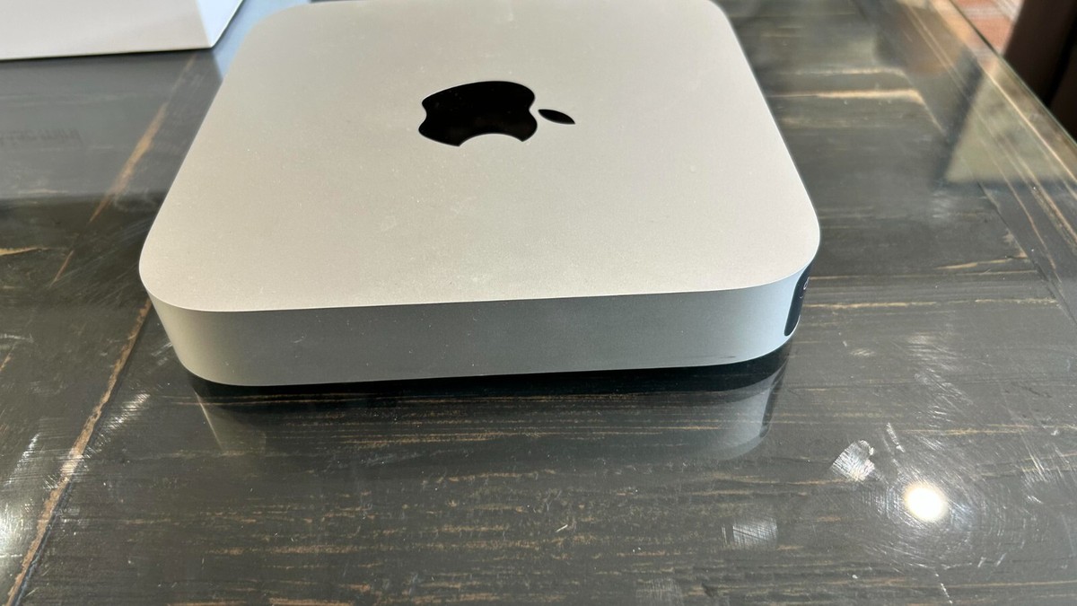 Apple Mac mini M1 16GB 256GB
シルバー Apple Mac Mini Desktop Computer, M2 Chip, 16GB RAM, 256GB