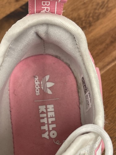 Adidas NMD R1 Hello Kitty Running Shoes IE8289 Kids Size 4.5 - Picture 12 of 14