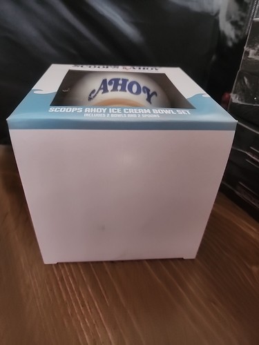 Stranger Things Scoops Ahoy Ice Cream Bowl 2 Piece Set - Imagen 6 de 6