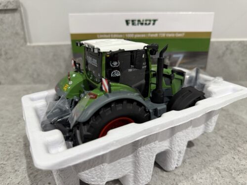 Wiking/Universal Hobbies - Fendt 728 Vario 100,000th (Ltd Ed) - 1:32 - New/Mint - Picture 5 of 11
