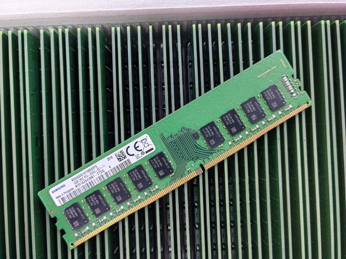 Samsung 16GB DDR4 2666 ECC UDIMM RAM 2Rx8 PC4-21300 M391A2K43BB1