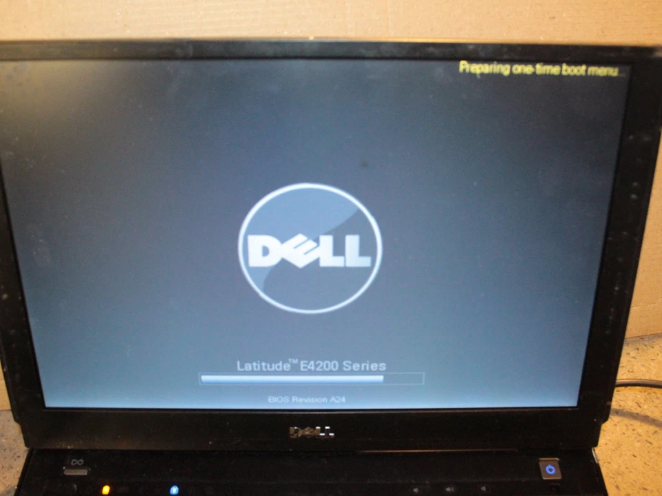 Dell Latitude E4300 13in Laptop Core 2 Duo 2.53GHz 8GB 160GB HDD Win10, photo 3 of 5