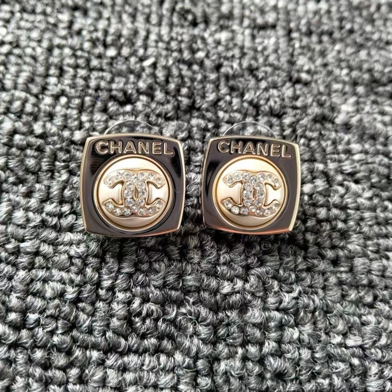 Authentic CHANEL Coco Mark stud Earrings - image 7