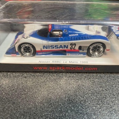 Spark 1/43 Nissan R88C 1988 Precise Diecast Modellauto Sammlerstück Neu