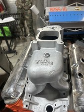 Edelbrock Single 4 Barrel Rectangle Port Tunnel Ram Edelbrock Single 4 Barrel Rectangle Port Tunnel Ram