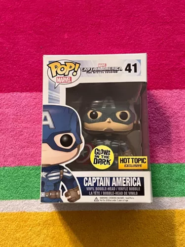 Marvel Capitán América GITD Hot Topic ¡Funko Pop exclusivo! #41 Nuevo con pila dura