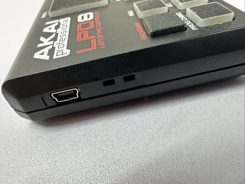 AKAI LPD8 Portable USB-Powered MIDI Controller - Picture 7 of 7