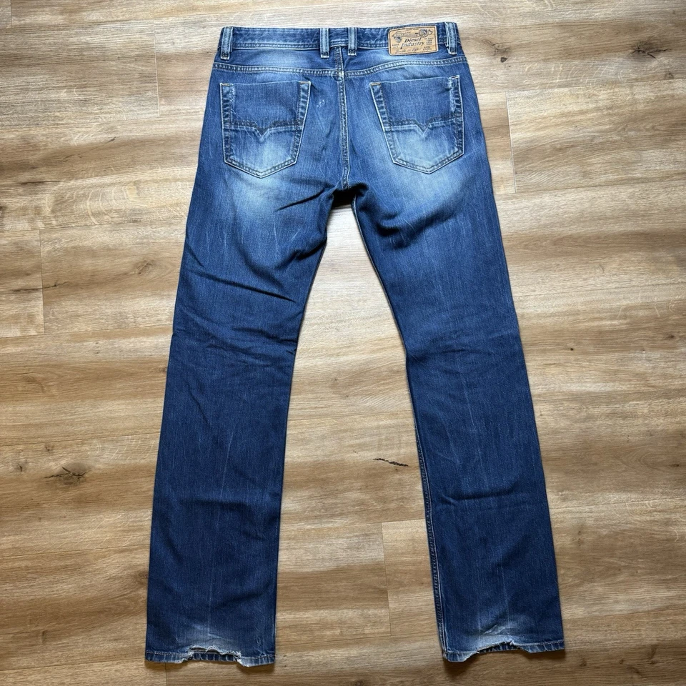 Мужские джинсы Diesel 30x32 синие Viker прямые штанины темная стирка потертый хлопок 0RM8Y - Изображение 3 из 4