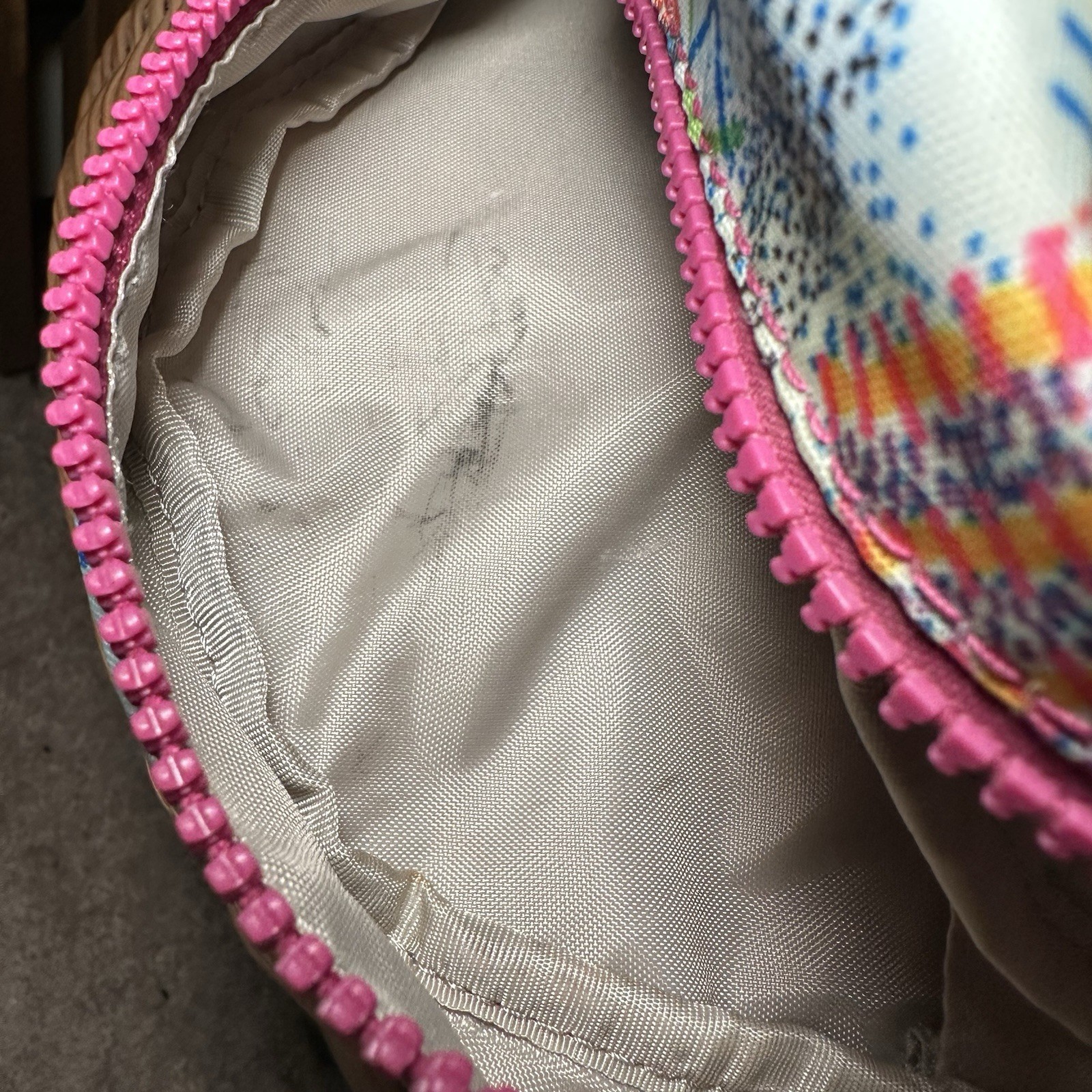 Kipling Graffiti Abstract Multicolored ‘Kenzie’ E… - image 11