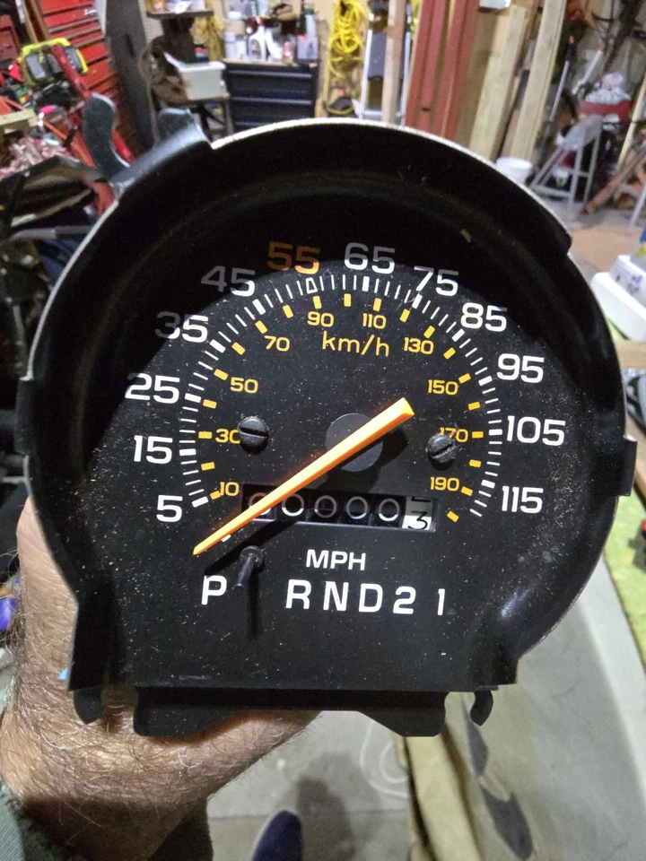 115 mph speedo gm tamaño mediano 78 a 84 Foto 4 de 4