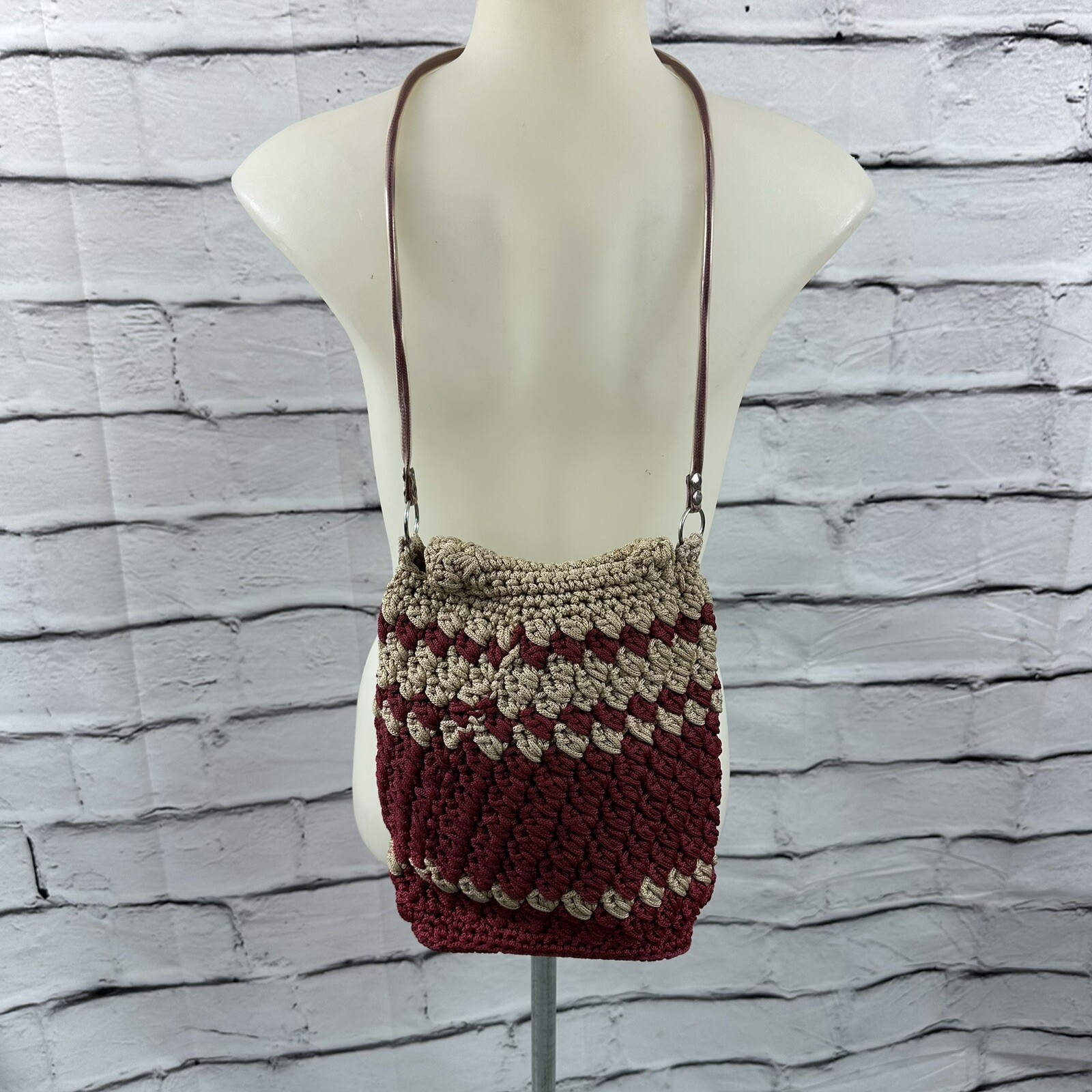 Vintage Macrame Bucket Bag Button Loop Closure Su… - image 10