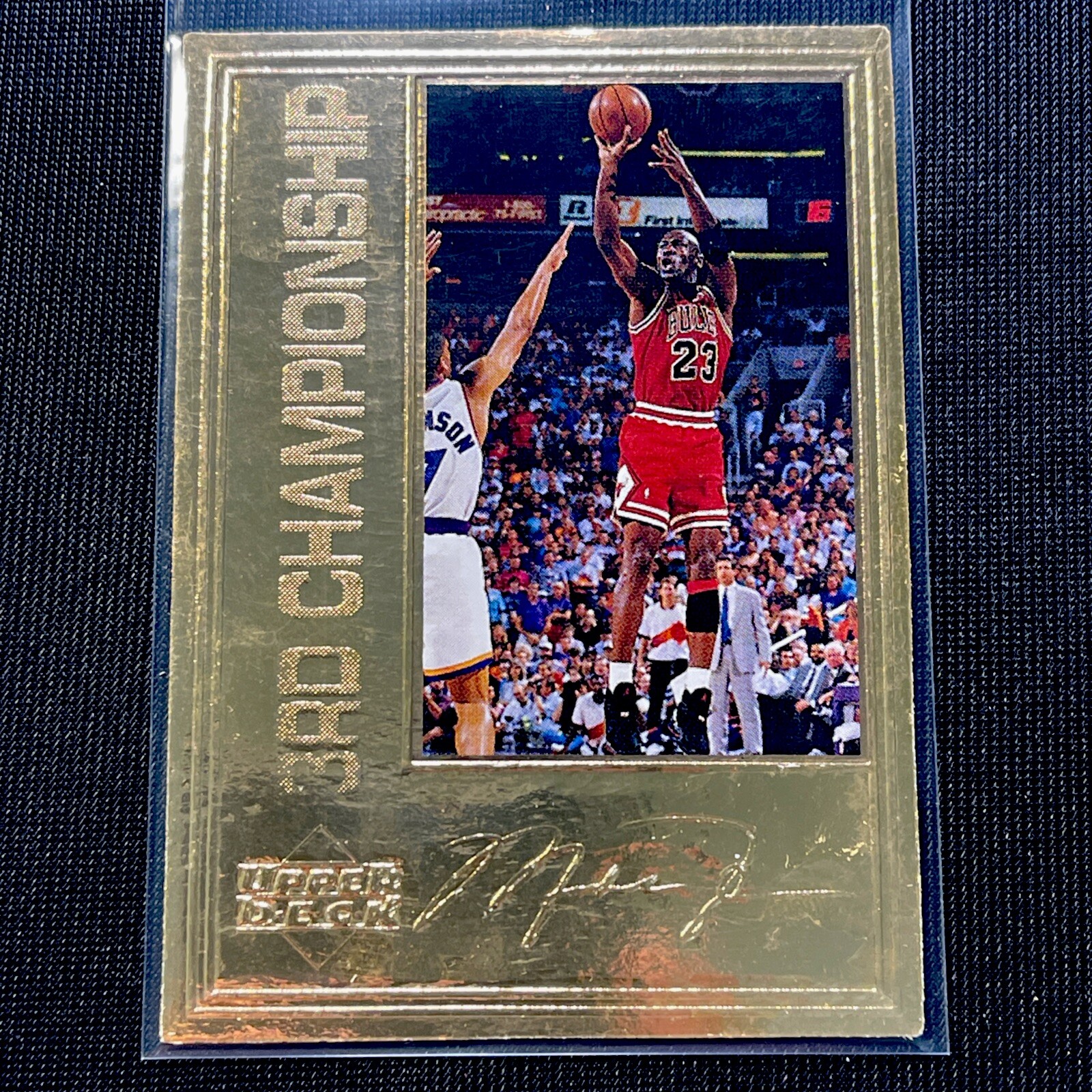 1995 Upper Deck Michael Jordan 22kt Gold Card 3rd Title Limited /10000