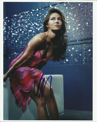 VANESSA MARCIL SIGNED PHOTO (3)