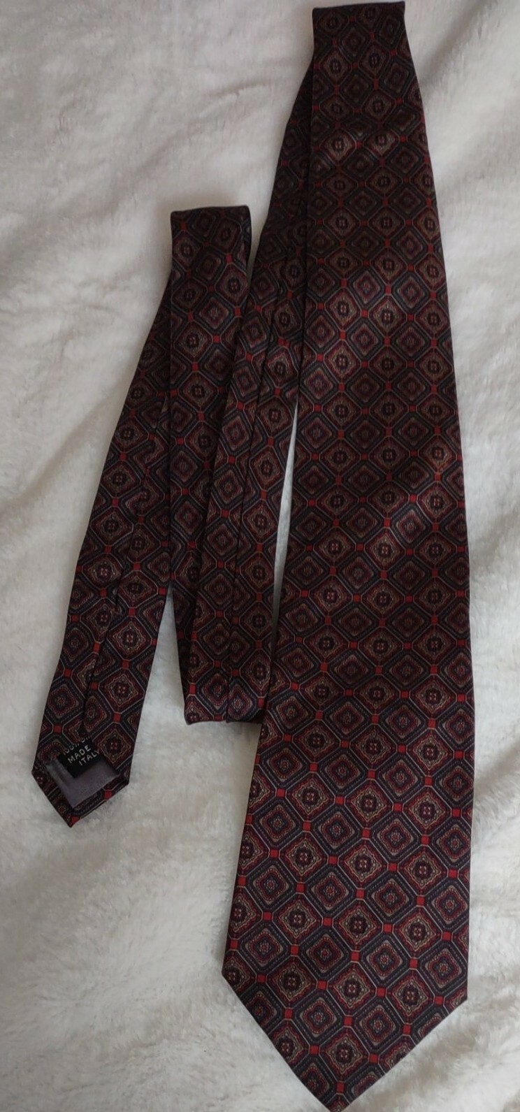 VTG Mallory & Church All Silk Men's Tie gray, red Gem