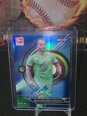 2022-23 Topps Finest Bundesliga Maximilian Arnold Blue Refractor #/65