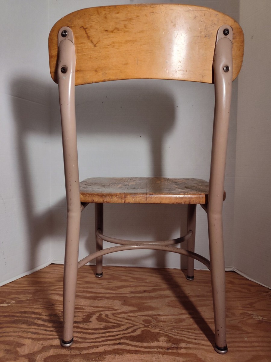 ヴィンテージチャイルドチェア Vintage Wood Seat & Back, Steel Legs, Small Child's School