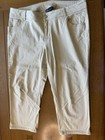 J.Crew Women’s Beige Solid Twill Capri Pants Regular Fit Mid Rise 23" Inseam — photo 1