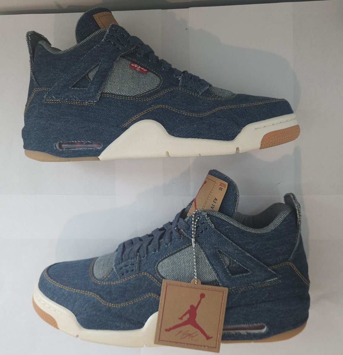Levi's x Jordan 4 Retro 