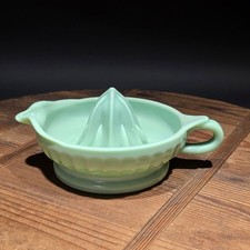 Jadeite Glass Citrus Juicer Reamer Green Vintage Mid-Century Kitchenware 6in