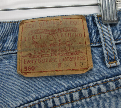 VINTAGE Levis 560 Jeans Men 34X30 Blue Loose Fit Tapered Red Tab
