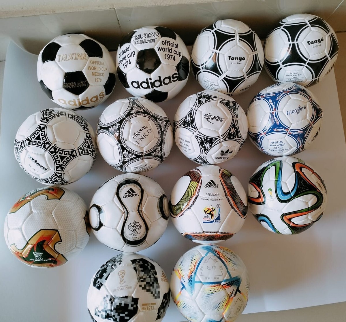 「あ」　CORTIS 1st ball ver. 新品未開封 ボールver ADIDAS WORLD CUP HISTORICAL MINI SOCCER BALL SET FIFA WORD CUP