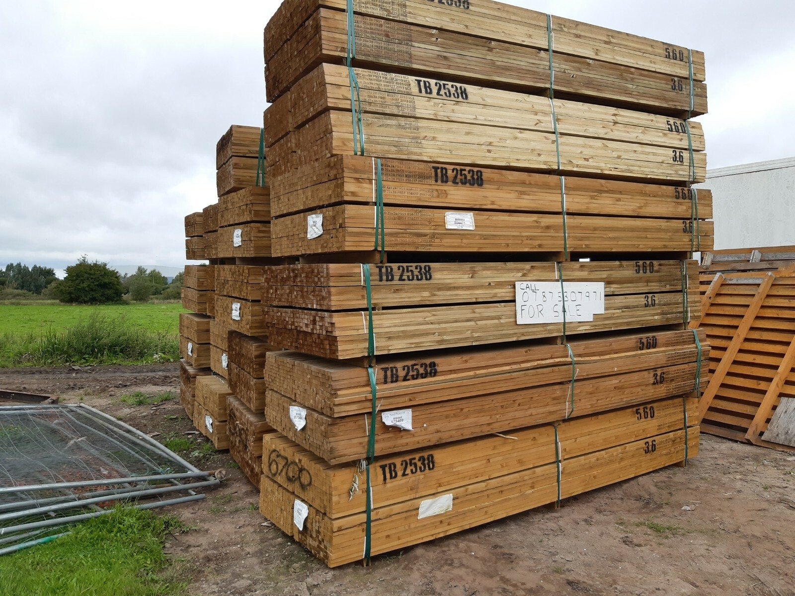ROOFING BATTENS 25X50X4.0PRESSURE TREATED BIRMINGHAM PACK Of 10 £29.00