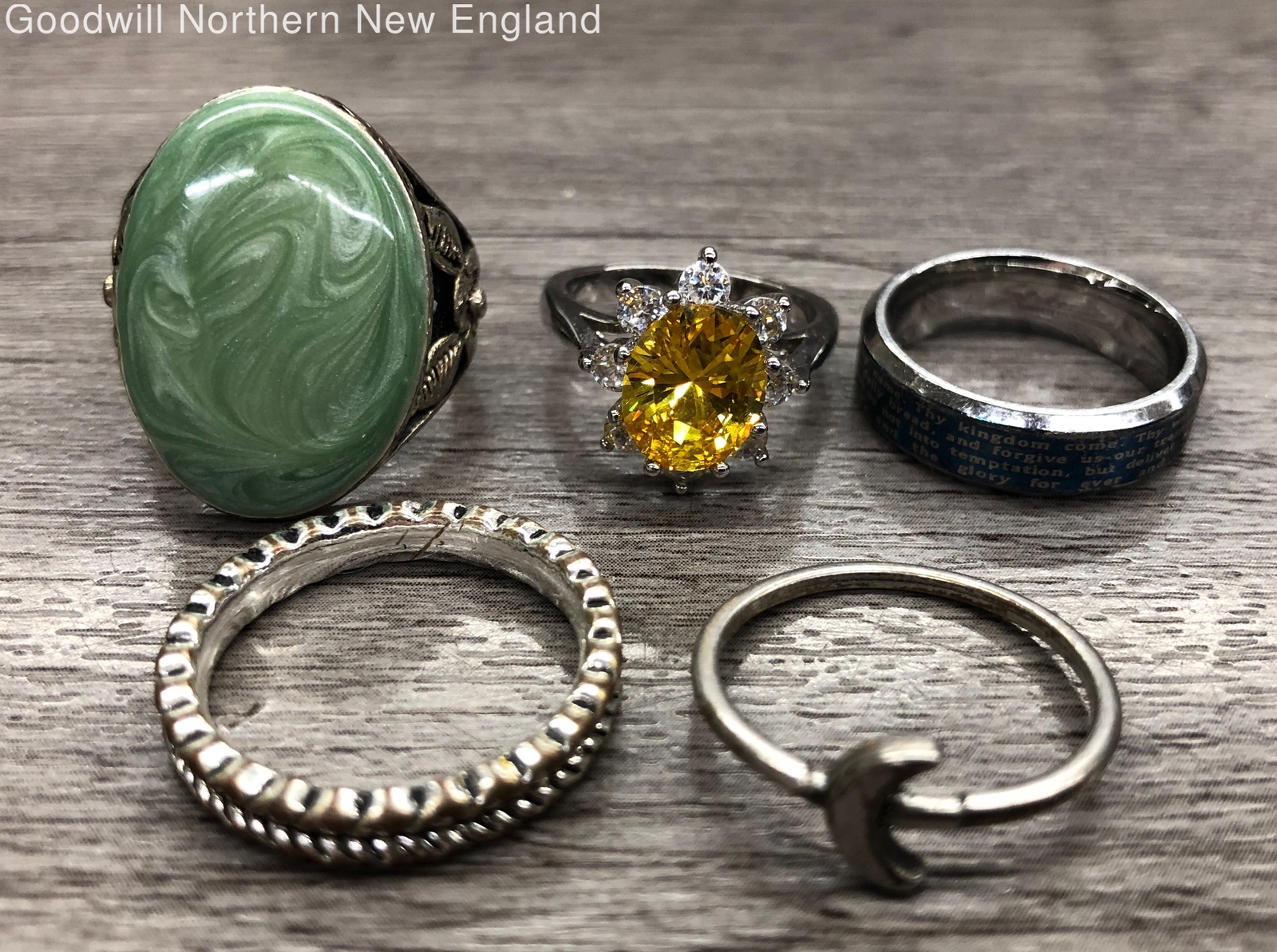 Costume Jewelry Ring Lot w. Multicolor Stone Band Eternity Dome Heart