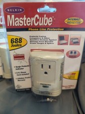 2 Belkin MasterCube Surge Phone Protector F5C594-TEL 688 Joules Portable Compact
