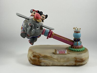 Ron Lee Flying with Dumbo mickey and Minnie Disney Sculpture 248