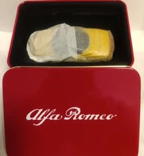 Fiat Alfa Romeo 1995 Spider. Yellow.1:43 Scale . Die-Cast Solido 