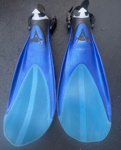 Seaquest Technisub "Idea" Scuba/Freediving Dive Fins. Blue Compact Open Heel.