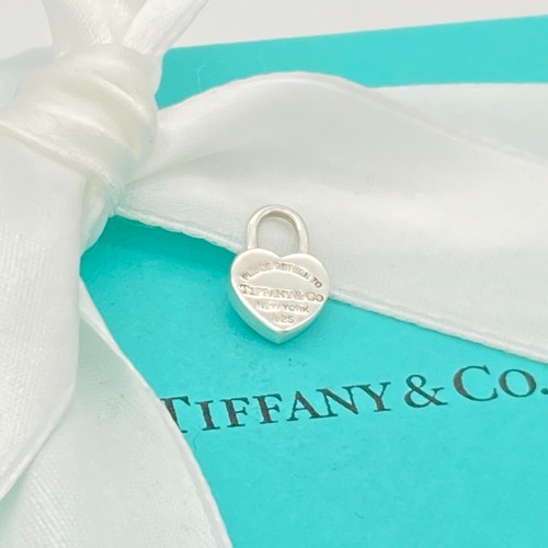 Tiffany & Co. Return to Heart Lock MINI Padlock Pendant 1.3g No Chain silver