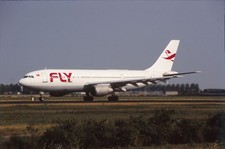 Dia TC-FLM Airbus A300B2K-3C Fly Air Flugzeug 35mm ungerahmt O98-3-5