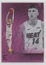 2019-20 Panini Chronicles Essentials Pink Tyler Herro #212 15fy